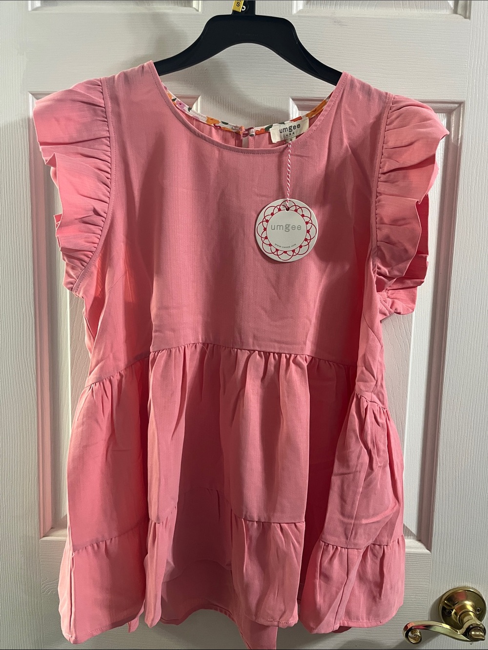 Women’s Umgee Pink Ruffle Sleeve Tiered Top. Brand New With Tags